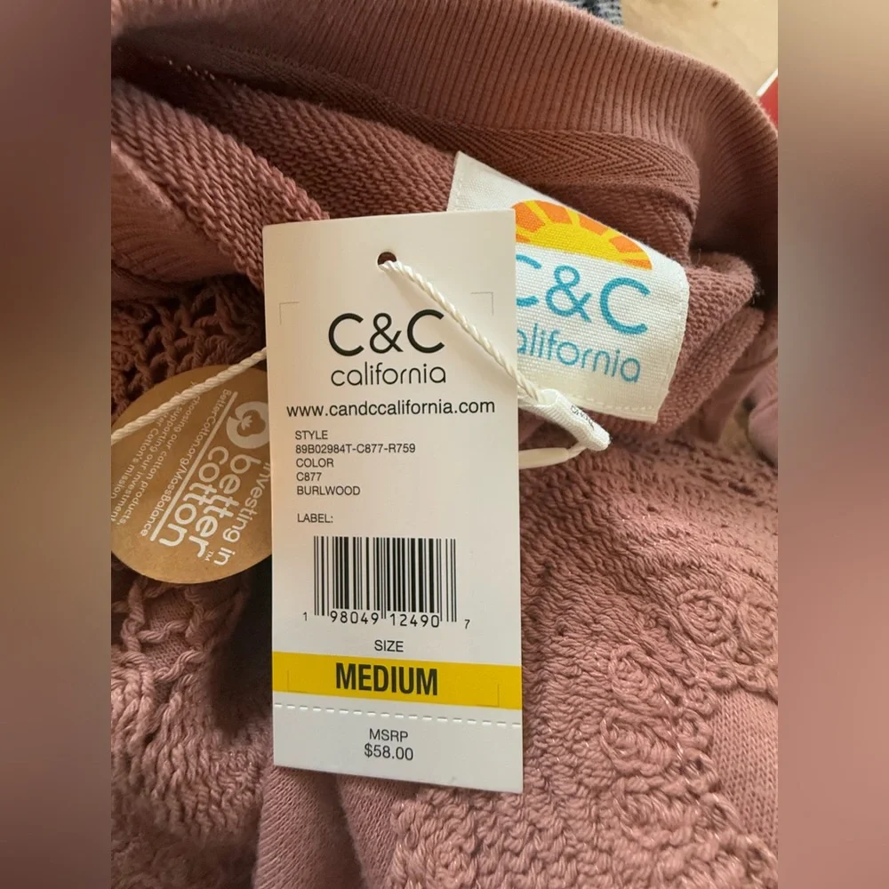 NWT. C&C California. Daisy Appliqué Sweatshirt. Dusty Rose. Size Medium. - Picture 8 of 8